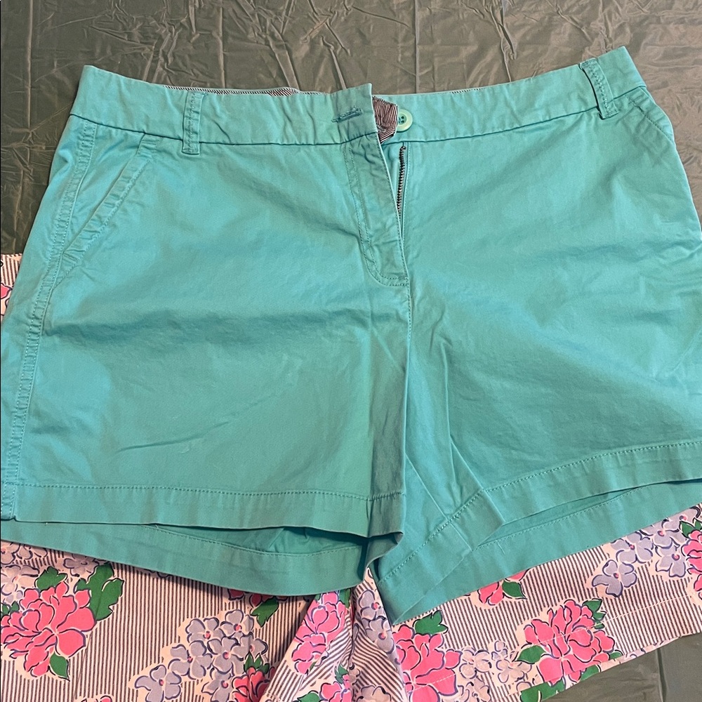 2 Crown & Ivy Caroline 5” shorts - Pink Floral and Teal Shorts - Picture 4 of 8